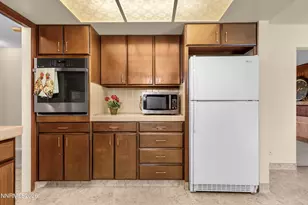 580 Shamrock Ln, Reno, NV 89509 - Photo 12