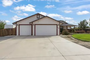 134 Country Ranch Rd, Fernley, NV 89408 - Photo 2