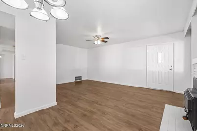 1185 Upton Way, Sparks, NV 89431 - Photo 4
