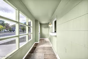 214 W Robinson St, Carson City, NV 89703 - Photo 8
