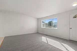 196 Gordon Ln, Dayton, NV 89403 - Photo 6
