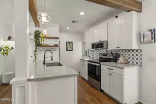 1055 Primrose St, Reno, NV 89509 - Photo 10