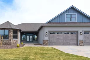 911 Holstein Ct, Gardnerville, NV 89460 - Photo 1