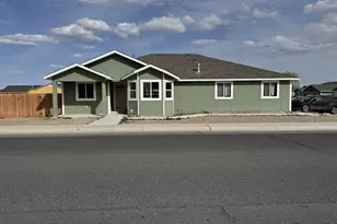 794 Megan Wy, Fallon, NV 89406 - Photo 1