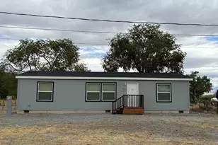 727 River, Yerington, NV 89447 - Photo 1