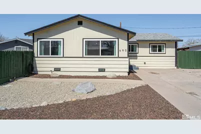 690 S Russell Street, Fallon, NV 89406 - Photo 1