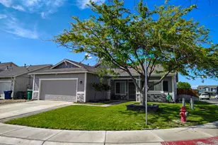298 Fallen Leaf Ln, Fernley, NV 89408 - Photo 1