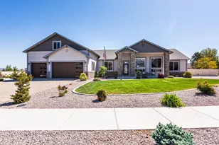 1023 Sun Crest Ct, Gardnerville, NV 89460 - Photo 1