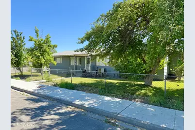 186 E 5th Street, Battle Mountain, NV 89820 - Photo 1