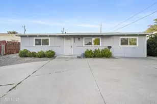 1006 Greenbrae Dr, Sparks, NV 89431 - Photo 1