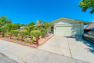 1002 Glen Meadow Dr, Sparks, NV 89434 - Photo 1