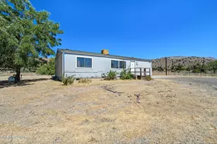 1490 Sandstone Dr, Topaz Ranch Estates, NV 89444 - Photo 1