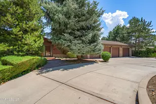 12530 Oak Glen Dr, Reno, NV 89511 - Photo 1