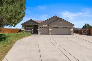 8044 Miramar Ct, Sparks, NV 89436 - Photo 1