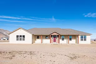 25 Jessica Dr, Smith Valley, NV 89444 - Photo 1