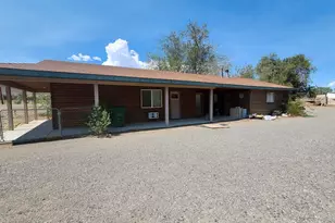 880 Truckee Ln, Fernley, NV 89408 - Photo 1