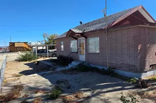 306 6th St, Hawthorne, NV 89415 - Photo 1