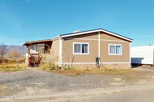 417 W Antelope Dr, Battle Mountain, NV 89820 - Photo 1