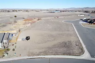 422 Seminole Dr, Yerington, NV 89447 - Photo 1
