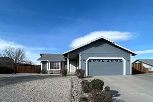 459 Beau Ct, Sparks, NV 89436 - Photo 1