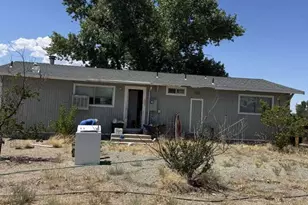 1 Homestead Ct, Yerington, NV 89447 - Photo 1
