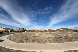 315 Copper Pointe Cir, Yerington, NV 89447 - Photo 1