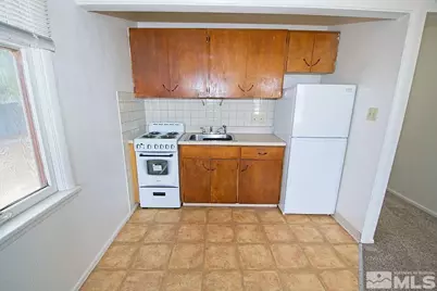 1050 Holcomb Avenue #A, Reno, NV 89502 - Photo 4