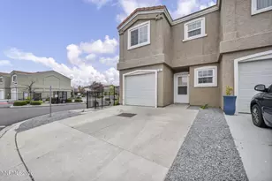 5695 Vista Luna Ct, Sparks, NV 89436 - Photo 1
