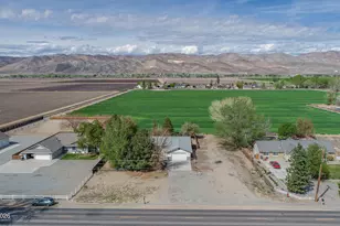 319 NV-208, Yerington, NV 89447 - Photo 1