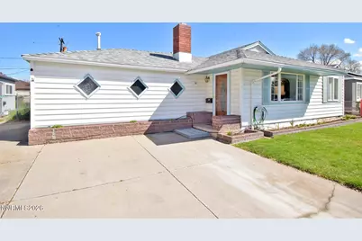 10 E J Street, Sparks, NV 89431 - Photo 1