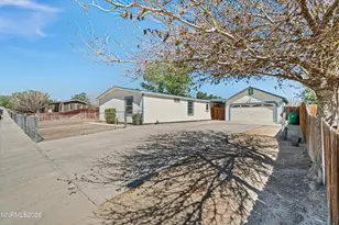 812 Scott Dr, Fernley, NV 89408 - Photo 1