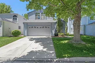 7541 Lighthouse Ln, Reno, NV 89511 - Photo 1