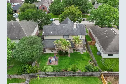 1814 Oak Valley Drive, Kemah, TX 77565 - Photo 2