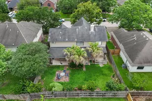 1814 Oak Valley Dr, Kemah, TX 77565 - Photo 2