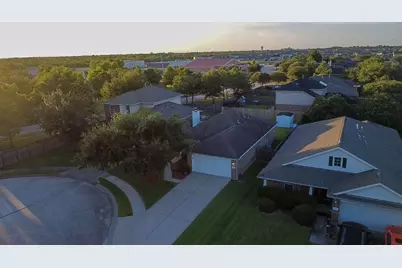 806 Rocky Rose Court, La Marque, TX 77568 - Photo 48