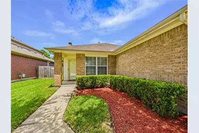 806 Rocky Rose Court, La Marque, TX 77568 - Photo 2