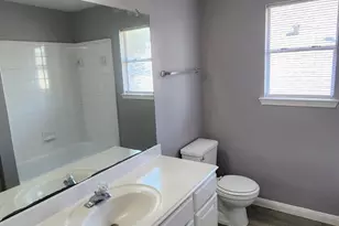 3910 Ashlee Ln, Houston, TX 77014 - Photo 12