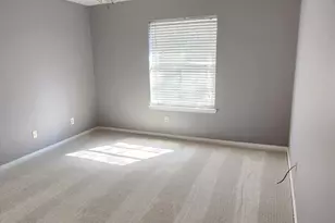 3910 Ashlee Ln, Houston, TX 77014 - Photo 10