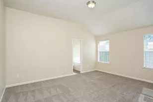 8583 Chaletford Dr, Houston, TX 77044 - Photo 10