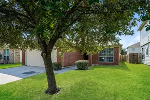 8583 Chaletford Dr, Houston, TX 77044 - Photo 2