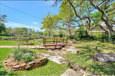 633 Bay Vista Drive, Seabrook, TX 77586 - Photo 4