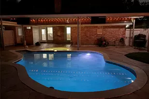 9223 Petersham Dr, Houston, TX 77031 - Photo 2