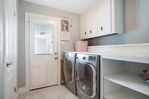 9223 Petersham Dr, Houston, TX 77031 - Photo 38