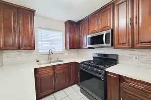 8747 Fondren Village, Houston, TX 77071 - Photo 16