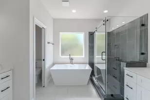 6814 Champion Ln, Houston, TX 77091 - Photo 20