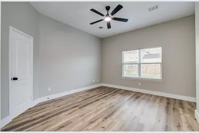 4506 Knights Court, Baytown, TX 77521 - Photo 18