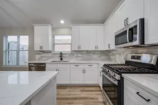 4506 Knights Ct, Baytown, TX 77521 - Photo 10