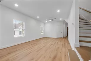 1222 E 33rd St, Houston, TX 77022 - Photo 6