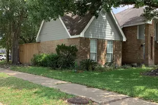 9838 Stableway Dr, Houston, TX 77065 - Photo 2