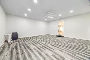 5329 Judalon Ln, Houston, TX 77056 - Photo 22